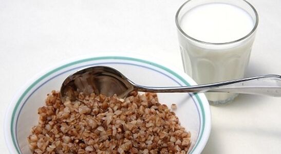 อาหารด้วยบัควีทและ kefir